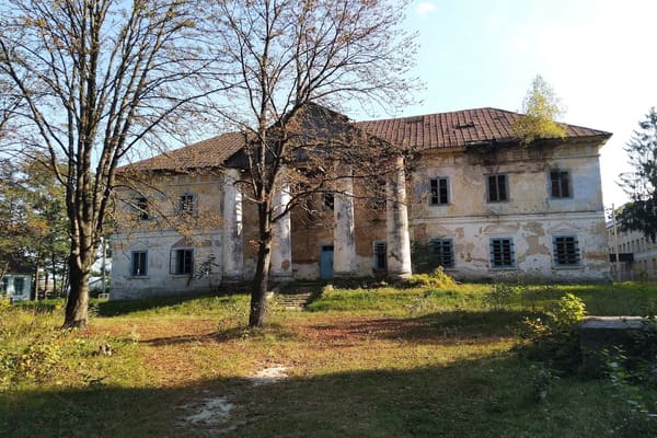 Що залишилося від палацу Красицьких?