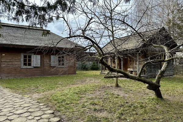 Етнопарк «Ладомирія» у Радивилові