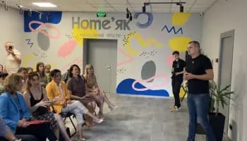 Відкриття в селищі Квасилів першого молодіжного центру це місце де підлітки зможуть весело проводити свій час, грати в настільні ігри та навіть навчатись.