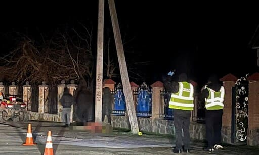 На Рівненщині водій квадроцикла врізався в електроопору та загинув.