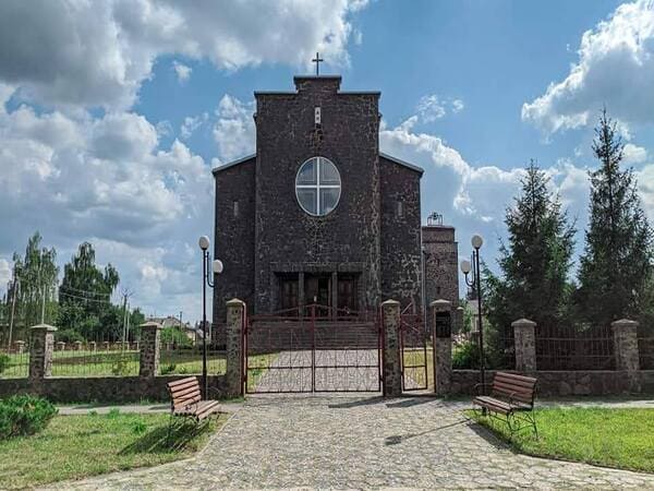 Костел Преображення Господнього в Сарнах