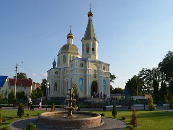 Покровський собор в Сарнах