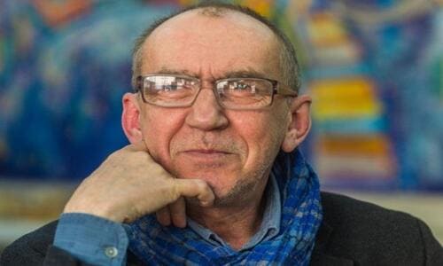 У Рівному курсуватиме Поетичний автобус з відомим письменником