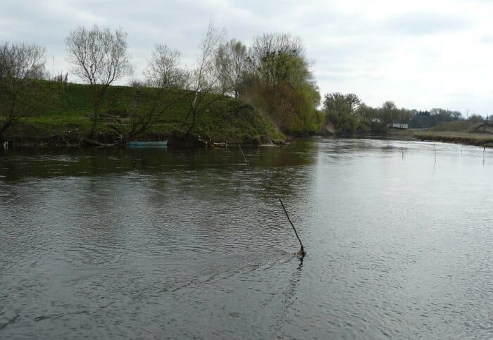 Рибалка в с.Млинів (водосховище)