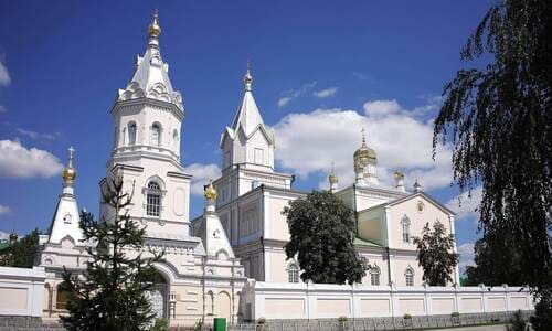 Монастирі Рівненщини