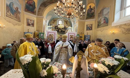 католицькі монастирі Рівненщини