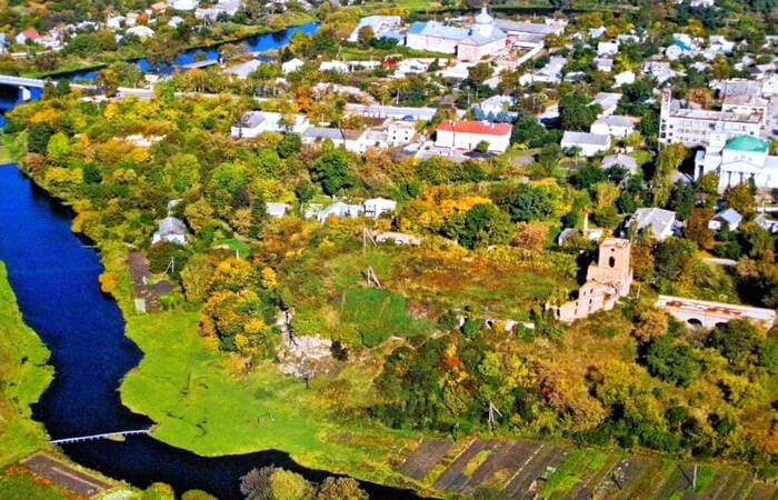 Де знаходиться Корець